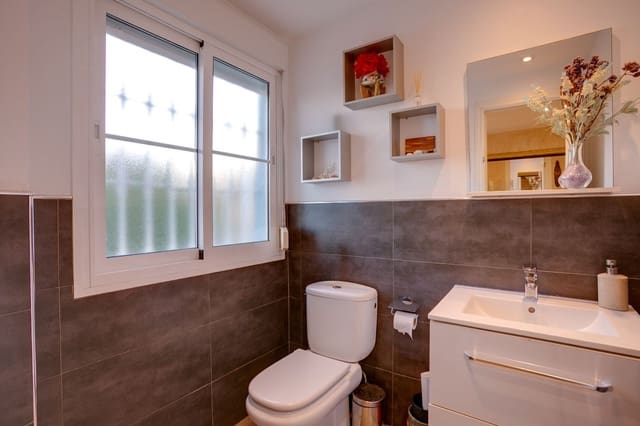 5 soveværelse Byhus til salg i Bel-Air, Estepona med swimmingpool garage - € 609.999 (Ref: 10166901)
