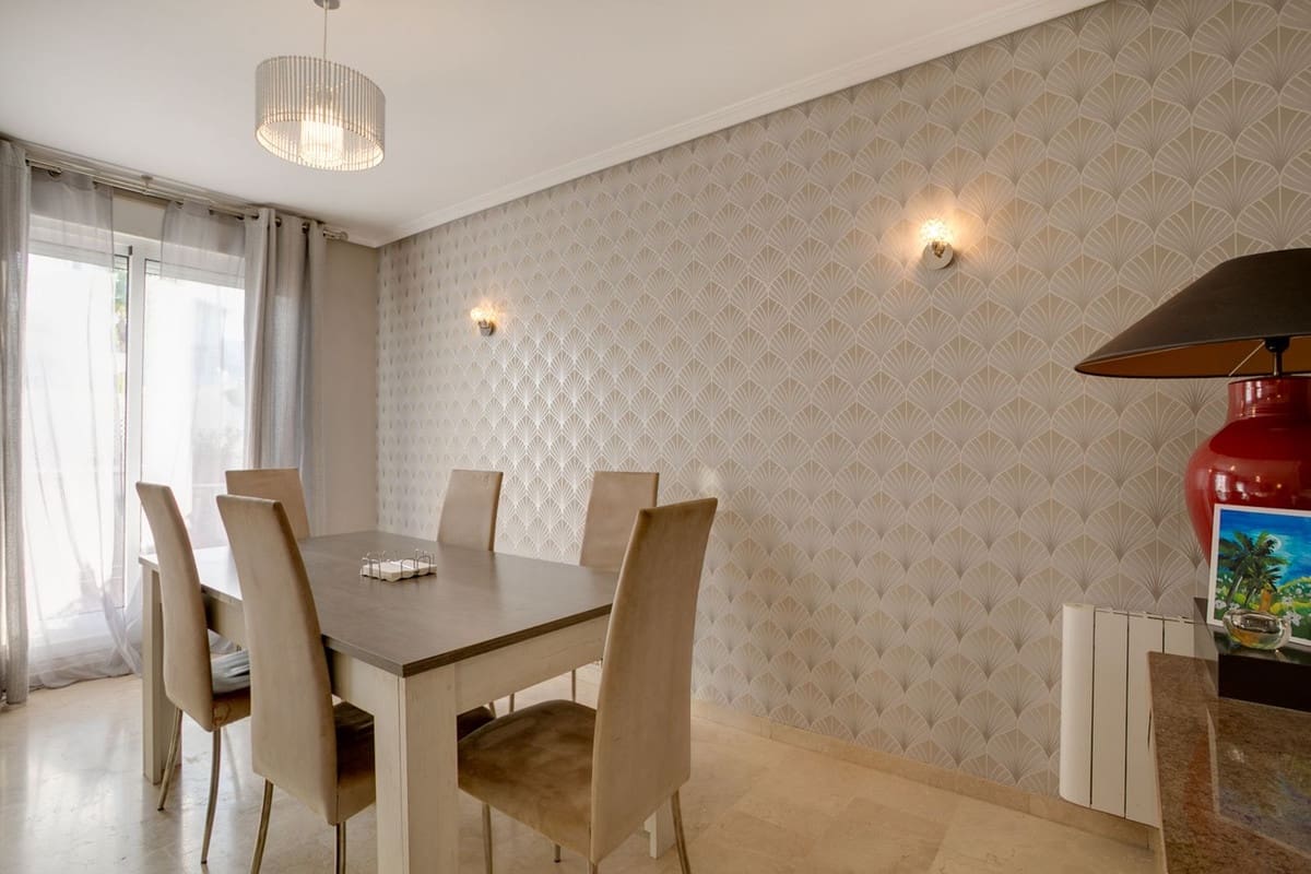 5 bedroom Townhouse for sale in Bel-Air with pool garage - € 609,999 (Ref: 10166901)