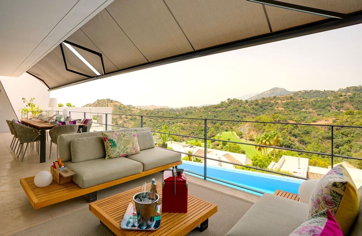 6 bedroom Villa for sale in Benahavis with pool garage - € 3,995,000 (Ref: 10166904)