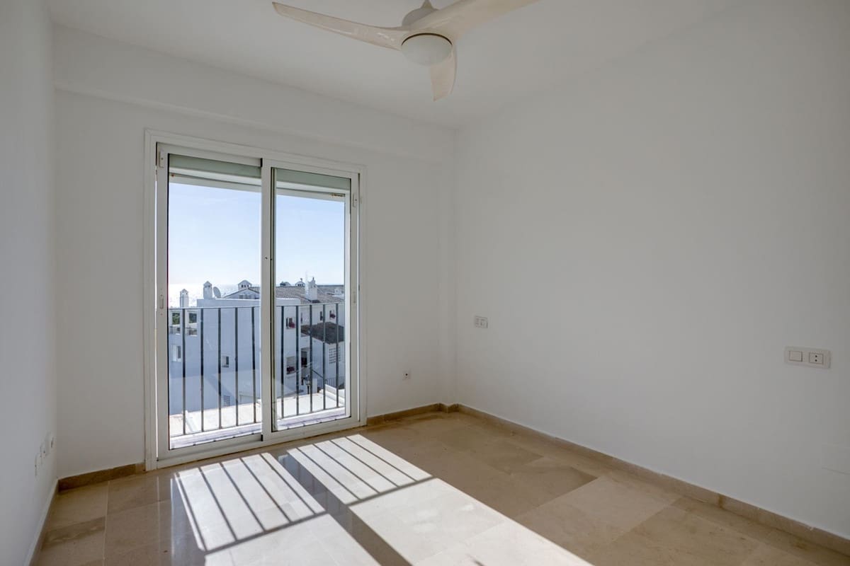 1 soveværelse Penthouse til salg i Bahia de Casares med swimmingpool - € 225.000 (Ref: 10166907)