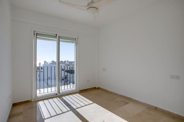 1 soveværelse Penthouse til salg i Bahia de Casares, Casares med swimmingpool - € 225.000 (Ref: 10166907)