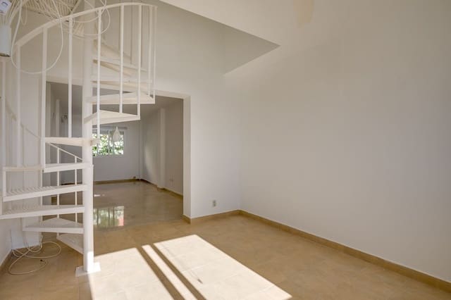 1 soveværelse Penthouse til salg i Bahia de Casares, Casares med swimmingpool - € 225.000 (Ref: 10166907)