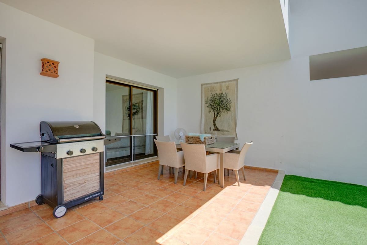 2 soveværelse Lejlighed til salg i Bahia de Casares med swimmingpool garage - € 380.000 (Ref: 10166908)