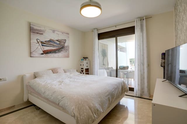 Apartamento de 2 habitaciones en Bahia de Casares, Casares en venta con piscina garaje - 380.000 € (Ref: 10166908)