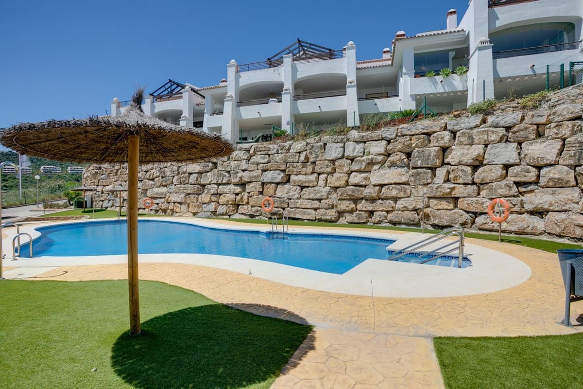 2 soveværelse Lejlighed til salg i Bahia de Casares med swimmingpool garage - € 380.000 (Ref: 10166908)