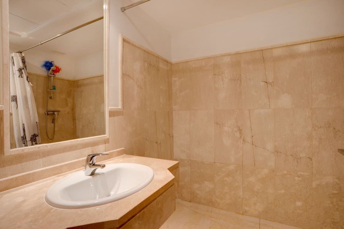 2 soveværelse Lejlighed til salg i Bahia de Casares med swimmingpool garage - € 380.000 (Ref: 10166908)