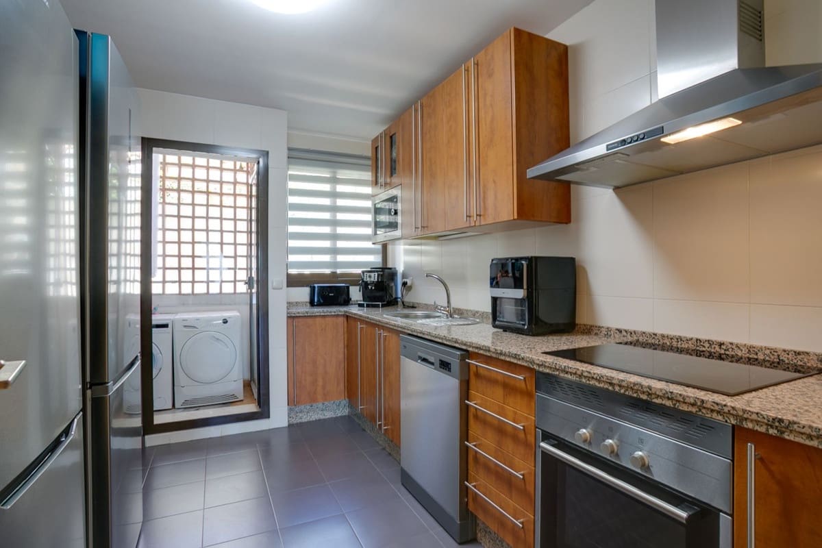 2 soveværelse Lejlighed til salg i Bahia de Casares med swimmingpool garage - € 380.000 (Ref: 10166908)
