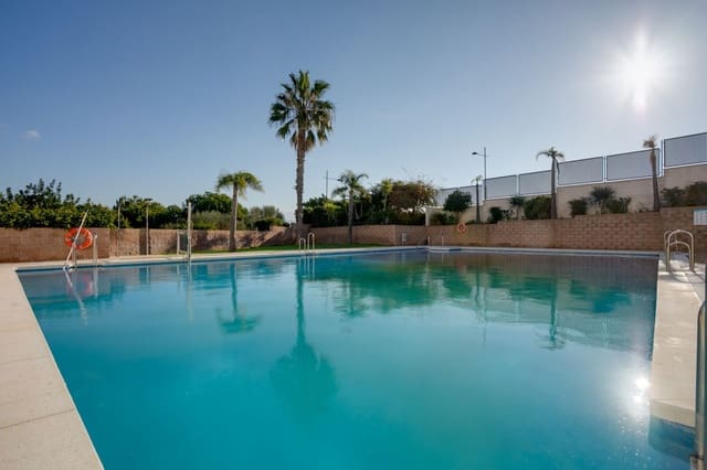 2 sovrum Kommersiell till salu i Estepona med pool - 149 000 € (Ref: 8008947)