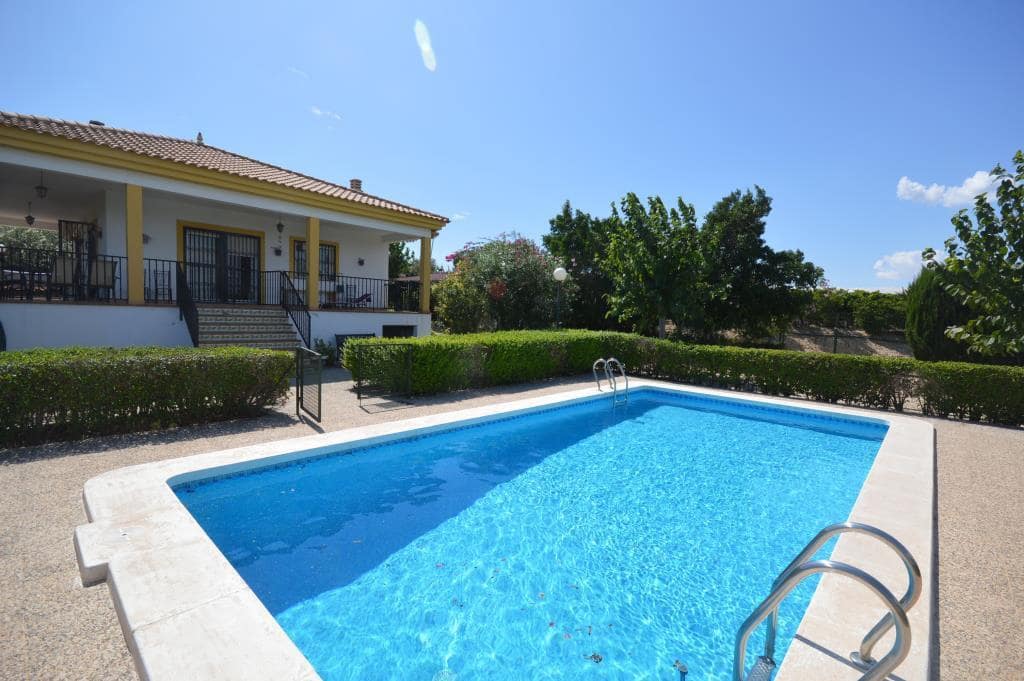 2 sovrum Villa att hyra i Bigastro med pool - 800 € (Ref: 5210555)