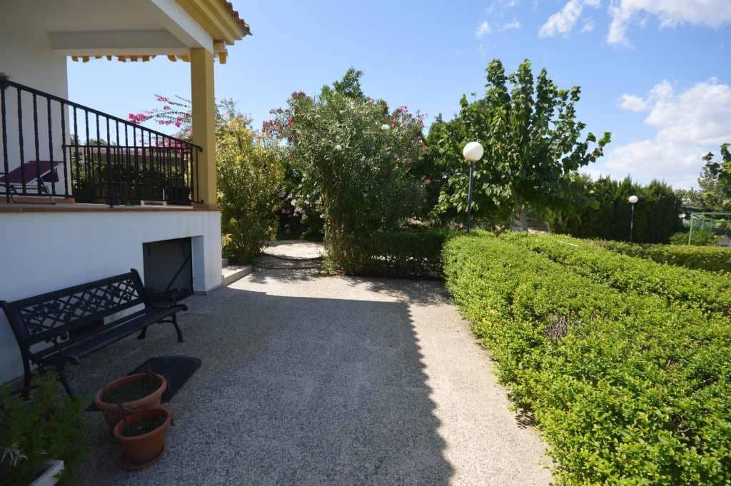 2 sovrum Villa att hyra i Bigastro med pool - 800 € (Ref: 5210555)
