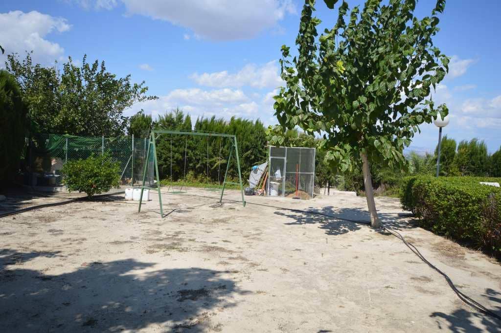 2 sovrum Villa att hyra i Bigastro med pool - 800 € (Ref: 5210555)