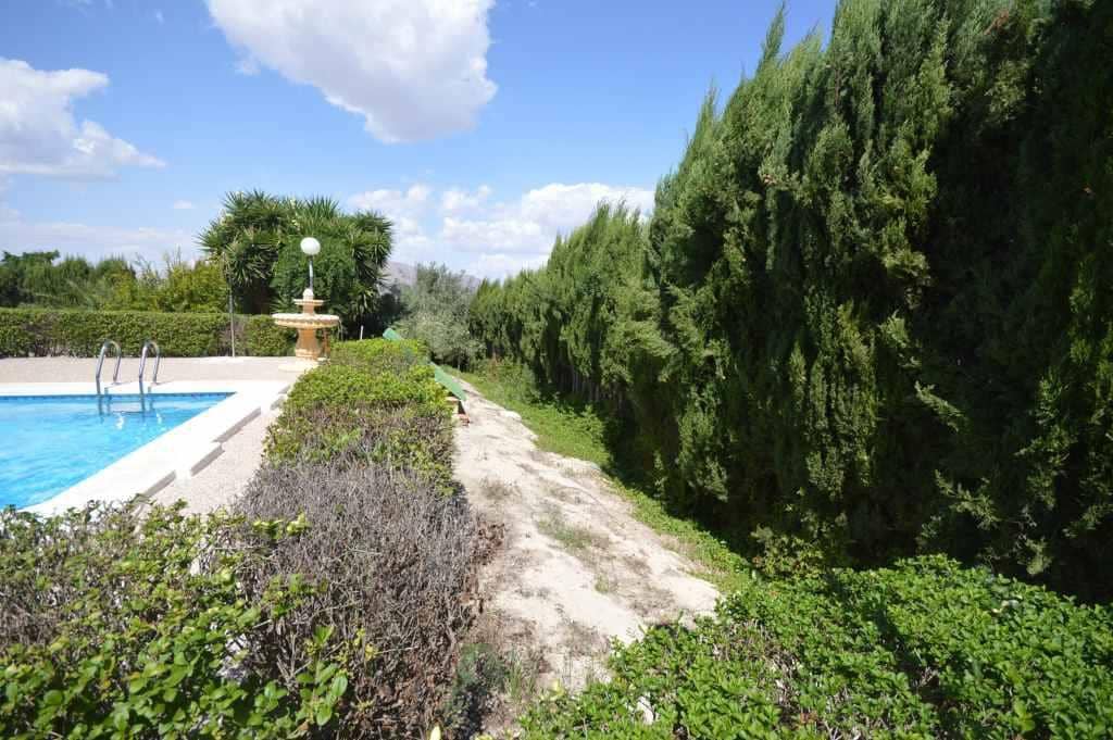 2 sovrum Villa att hyra i Bigastro med pool - 800 € (Ref: 5210555)