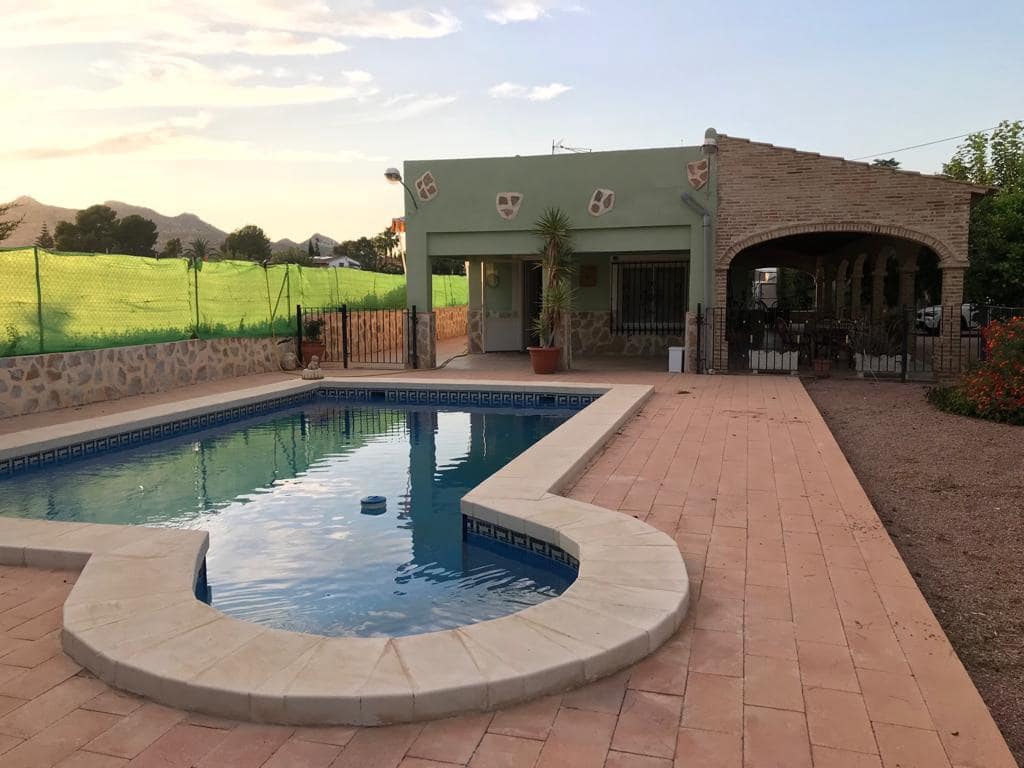 3 bedroom Villa for rent in Aspe with pool - € 1,200 (Ref: 5704748)