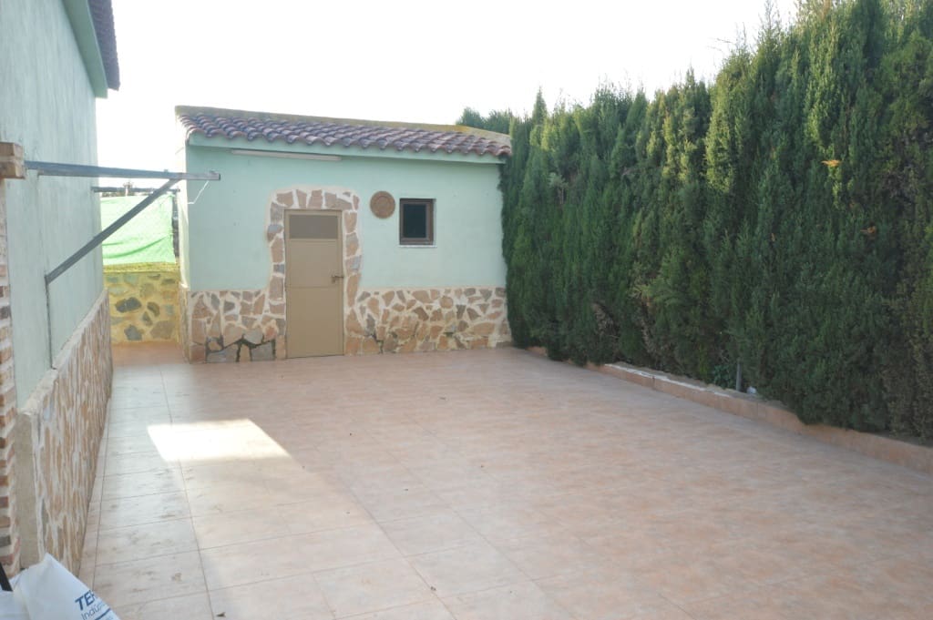 3 bedroom Villa for rent in Aspe with pool - € 1,200 (Ref: 5704748)