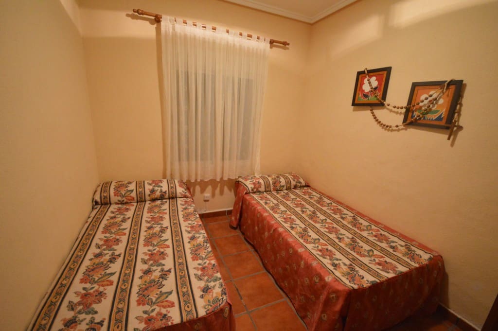 3 bedroom Villa for rent in Aspe with pool - € 1,200 (Ref: 5704748)