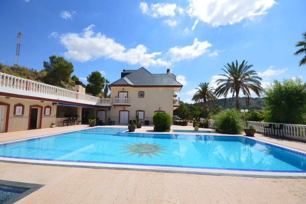 8 sypialnia Willa na sprzedaż w Jumilla z basenem - 1 100 000 € (Ref: 5741072)