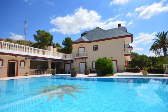 8 chambre Villa/Maison à vendre à Jumilla avec piscine - 1 100 000 € (Ref: 5741072)