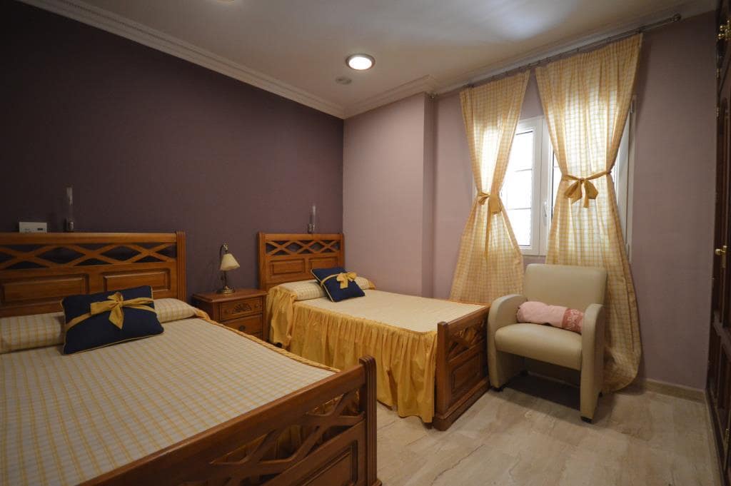 8 sypialnia Willa na sprzedaż w Jumilla z basenem - 1 100 000 € (Ref: 5741072)