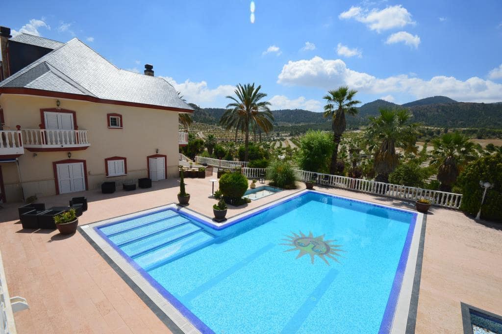 8 sypialnia Willa na sprzedaż w Jumilla z basenem - 1 100 000 € (Ref: 5741072)