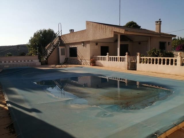 4 bedroom Villa for rent in Peña de las Águilas, Elche / Elx with pool - € 1,300 (Ref: 6429247)