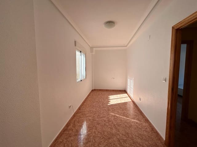 4 soverom Villa til leie i Pinoso - € 550 (Ref: 7480611)