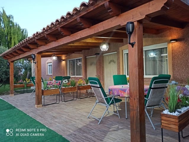 3 bedroom Villa for rent in Torrellano, Elche / Elx - € 1,200 (Ref: 8499271)