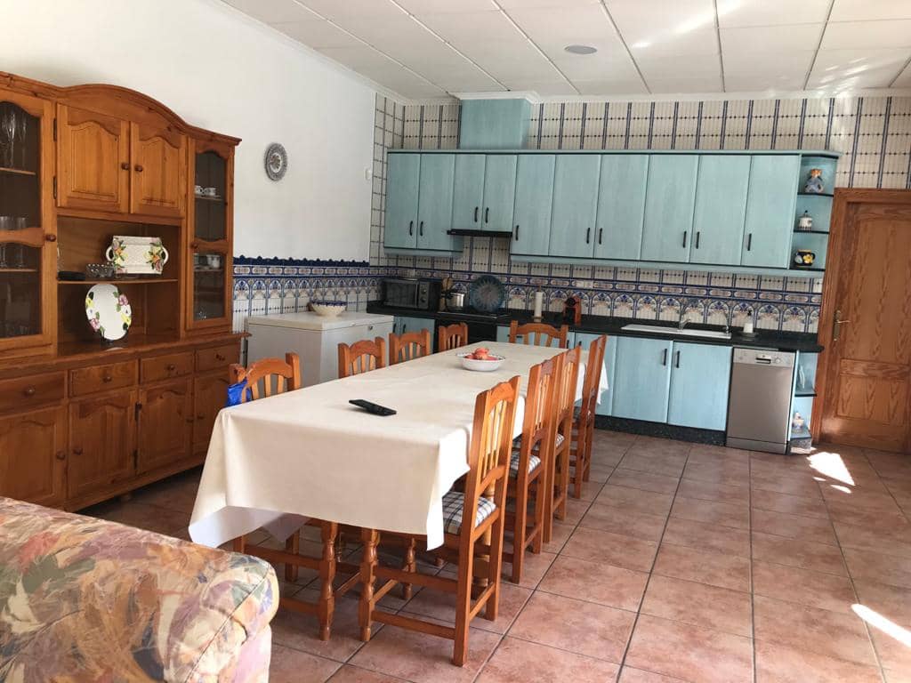 5 bedroom Villa for sale in Monovar / Monover with pool - € 399,000 (Ref: 9144113)