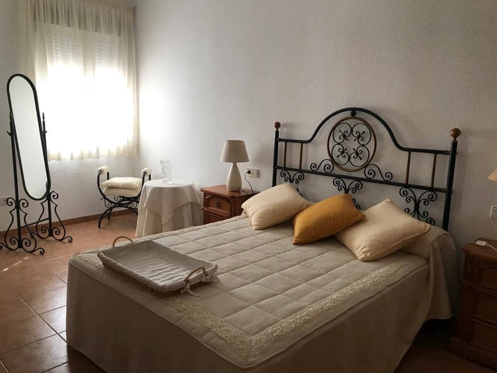 5 bedroom Villa for sale in Monovar / Monover with pool - € 399,000 (Ref: 9144113)