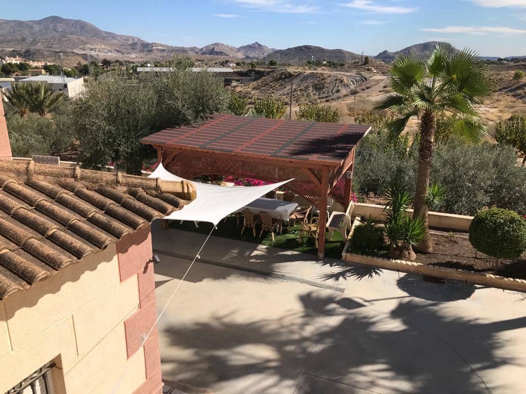 5 bedroom Villa for sale in Monovar / Monover with pool - € 399,000 (Ref: 9144113)