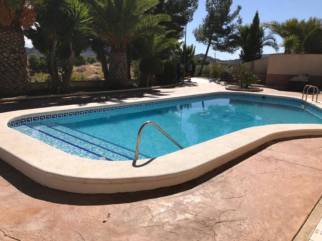 5 bedroom Villa for sale in Monovar / Monover with pool - € 399,000 (Ref: 9144113)