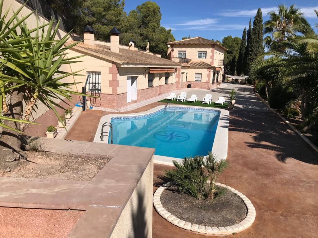 5 bedroom Villa for sale in Monovar / Monover with pool - € 399,000 (Ref: 9144113)