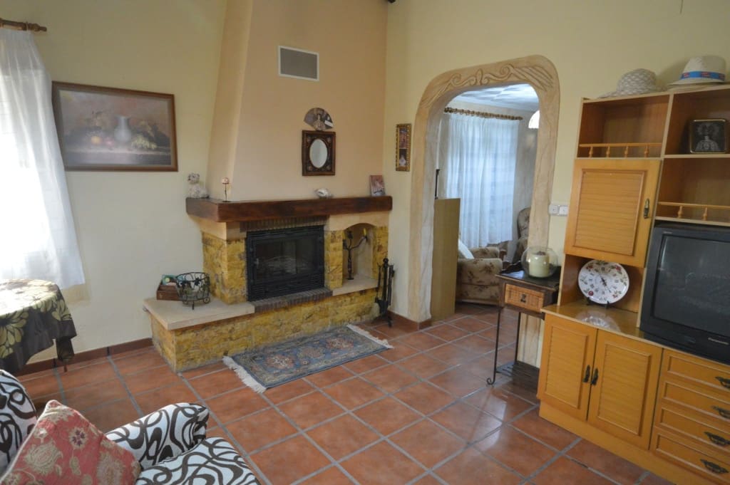 3 bedroom Villa for rent in Aspe with pool - € 1,200 (Ref: 9144114)