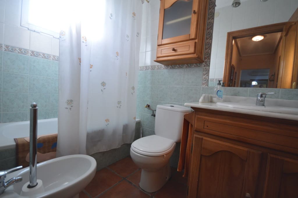 3 bedroom Villa for rent in Aspe with pool - € 1,200 (Ref: 9144114)