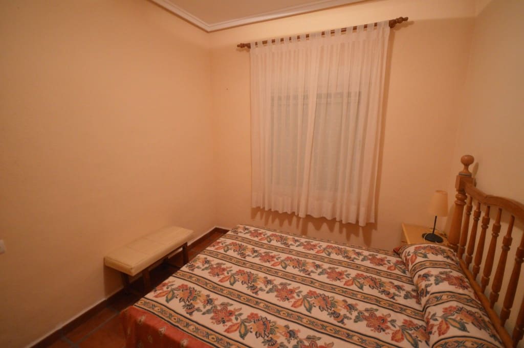 3 bedroom Villa for rent in Aspe with pool - € 1,200 (Ref: 9144114)