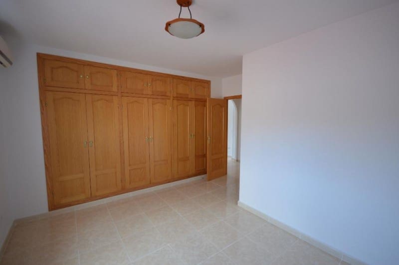 3 slaapkamer Villa te koop in Busot met zwembad - € 380.000 (Ref: 9144276)