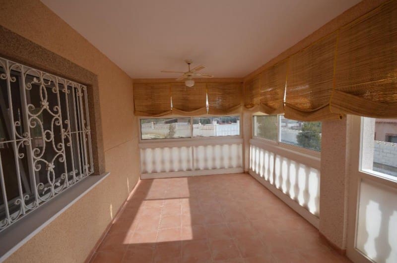 3 slaapkamer Villa te koop in Busot met zwembad - € 380.000 (Ref: 9144276)