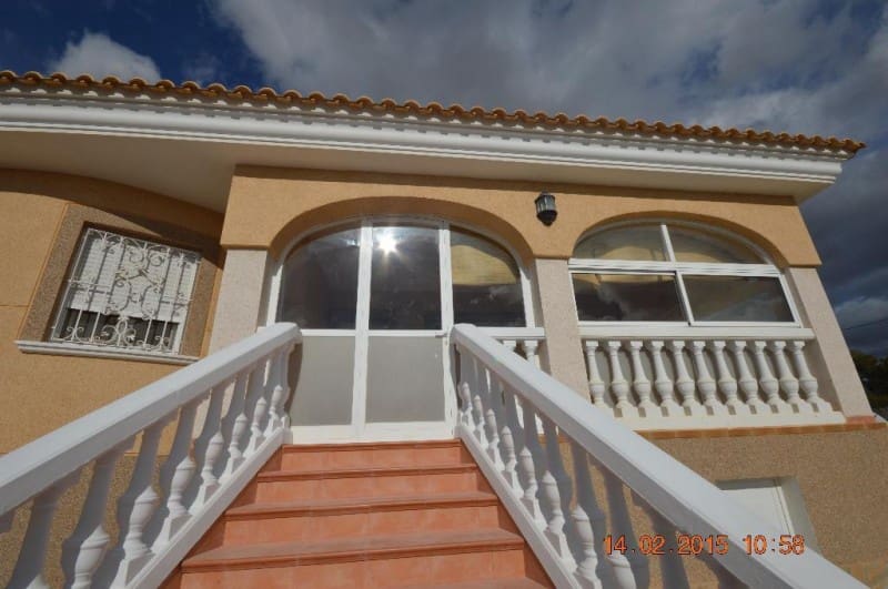 3 slaapkamer Villa te koop in Busot met zwembad - € 380.000 (Ref: 9144276)