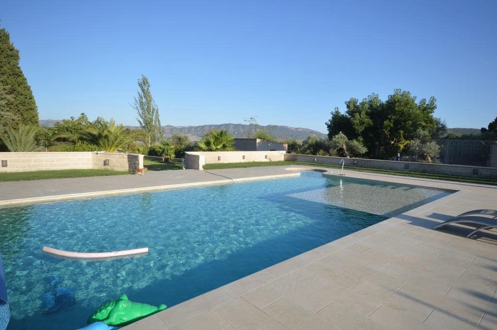 6 bedroom Villa for sale in Salinas with pool - € 1,000,000 (Ref: 9145099)