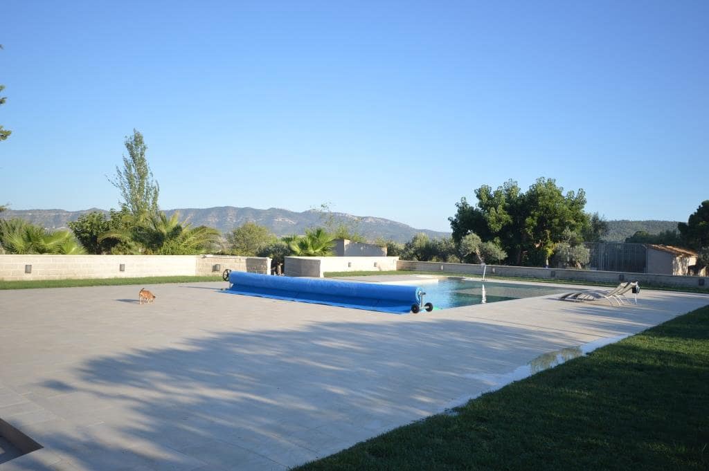 6 bedroom Villa for sale in Salinas with pool - € 1,000,000 (Ref: 9145099)