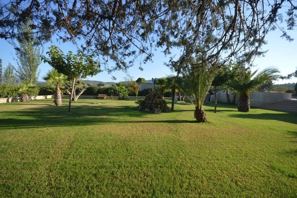 6 bedroom Villa for sale in Salinas with pool - € 1,000,000 (Ref: 9145099)