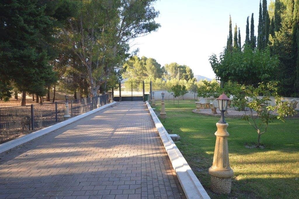 6 bedroom Villa for sale in Salinas with pool - € 1,000,000 (Ref: 9145099)