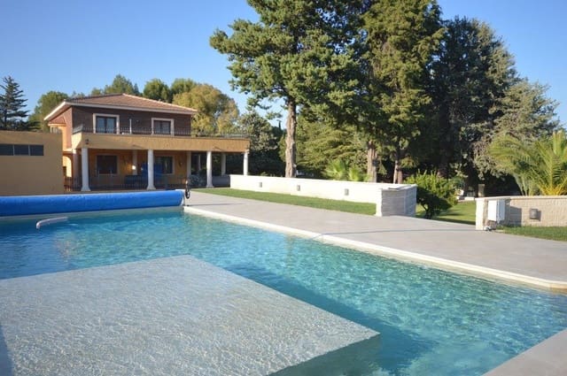 6 soverom Villa til salgs i Salinas med svømmebasseng - € 1 000 000 (Ref: 9145099)