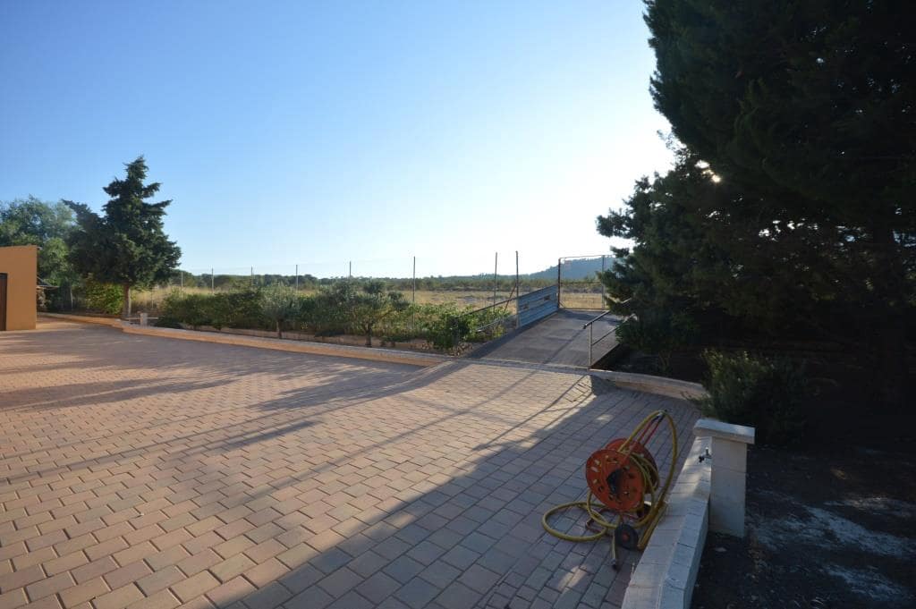 6 bedroom Villa for sale in Salinas with pool - € 1,000,000 (Ref: 9145099)