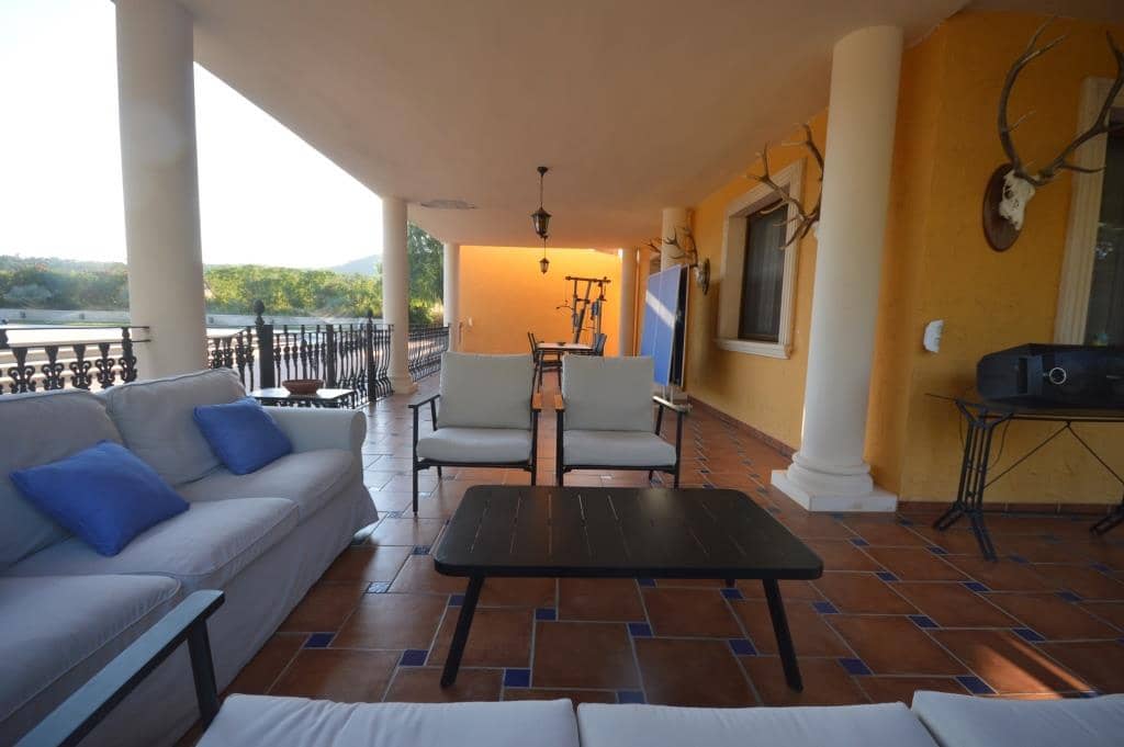 6 bedroom Villa for sale in Salinas with pool - € 1,000,000 (Ref: 9145099)