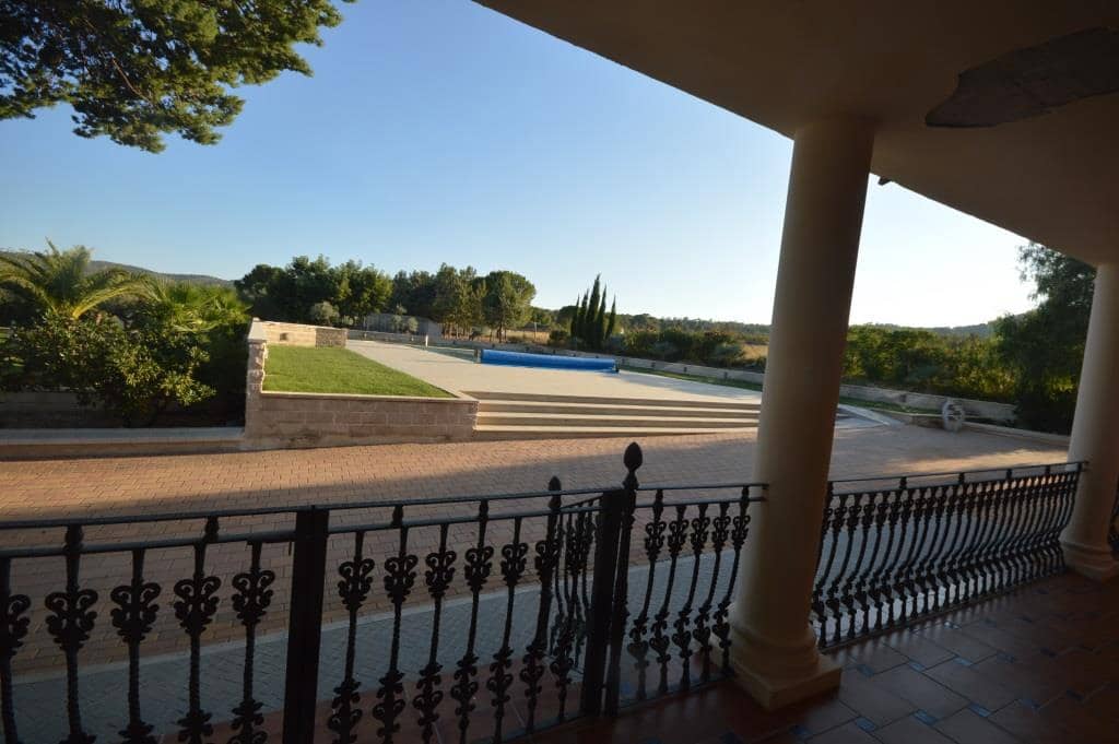 6 bedroom Villa for sale in Salinas with pool - € 1,000,000 (Ref: 9145099)