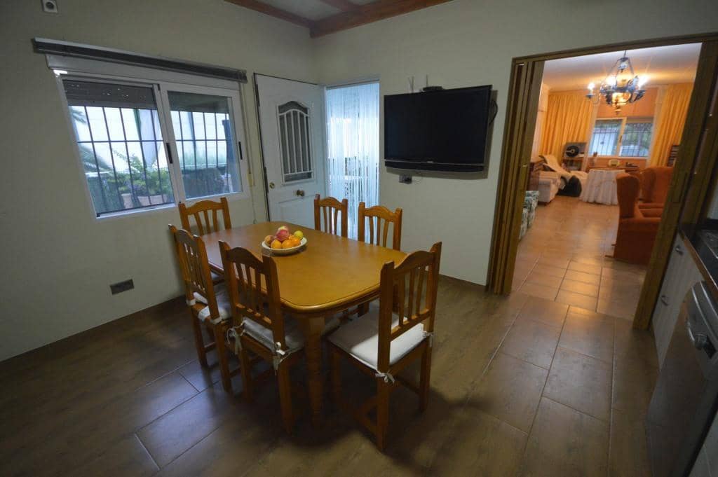 5 bedroom Villa for sale in Novelda with pool - € 310,000 (Ref: 9145100)