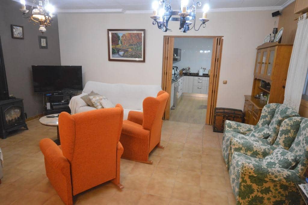 5 bedroom Villa for sale in Novelda with pool - € 310,000 (Ref: 9145100)