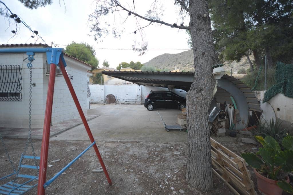 5 bedroom Villa for sale in Novelda with pool - € 310,000 (Ref: 9145100)