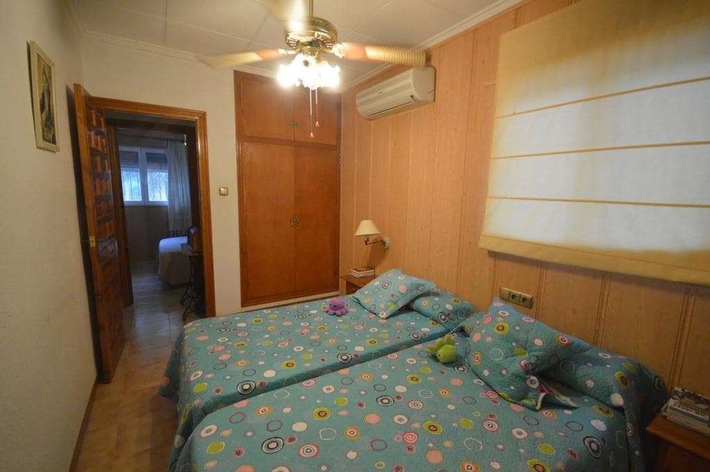 5 bedroom Villa for sale in Novelda with pool - € 310,000 (Ref: 9145100)