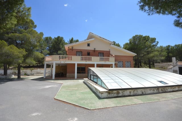 6 sypialnia Willa do wynajęcia w Castalla z basenem garażem - 1 400 € (Ref: 9156400)